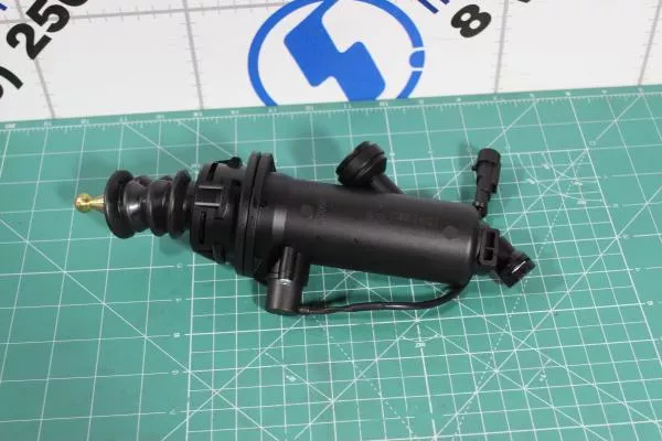 Главный цилиндр сцепления (ГЦС) SITRAK, T5G