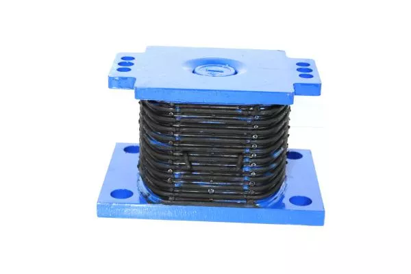 Подушка рессоры (Rear, 6 отверстий) QINYAN