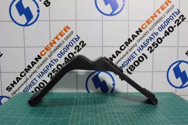 Кронштейн обтекателя кабины (L, нижний) SHAANXI, X5000