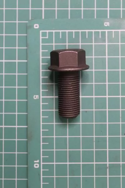 Болт D16, L35, (конической шестерни среднего моста) SHAANXI