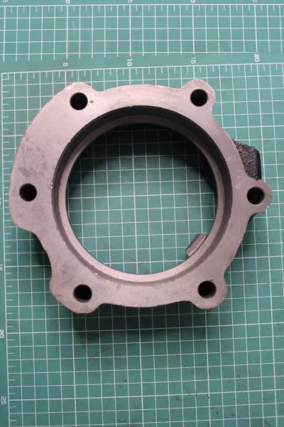 Крышка заднего подшипника выходного вала FULLER