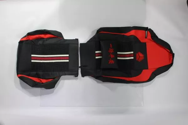 Чехлы на сиденья (кожаные,красно-белая вставка) SITRAK, C7H.