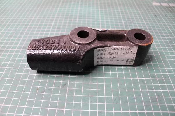 Кронштейн основного амортизатора (L) SHAANXI, X6000