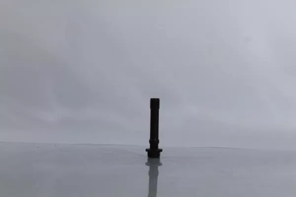 Болт маховика MC11 D16, L80, SITRAK