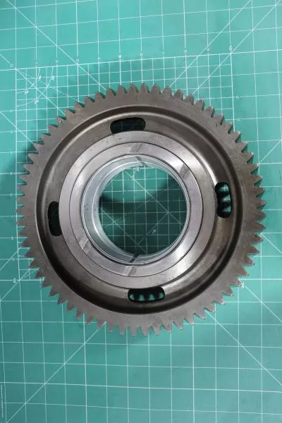 Шестерня распредвала промежуточная (Z65,z52) SHAANXI, WP12, D12.