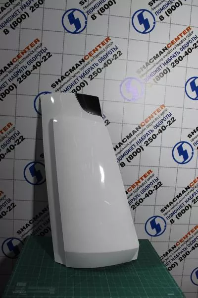 Обтекатель кабины (R, Белый, Пластик, в сборе) SHAANXI, X5000