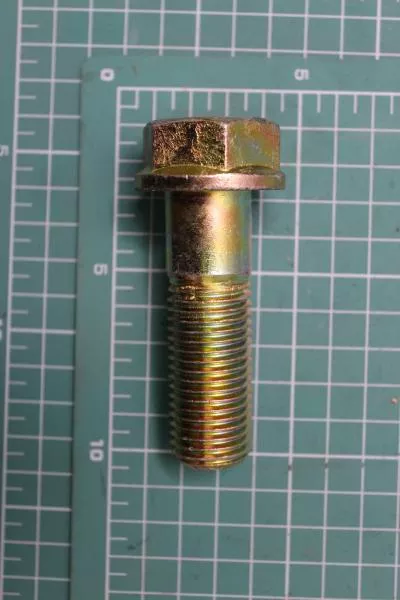 Болт D22, L70, (крепления V-образной штанги) HOWO