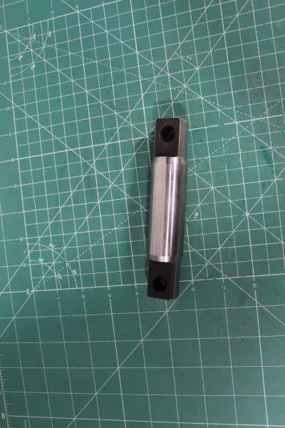 Вал вилки выжимного подшипника КПП (ZF 16S1820) SHAANXI, X6000