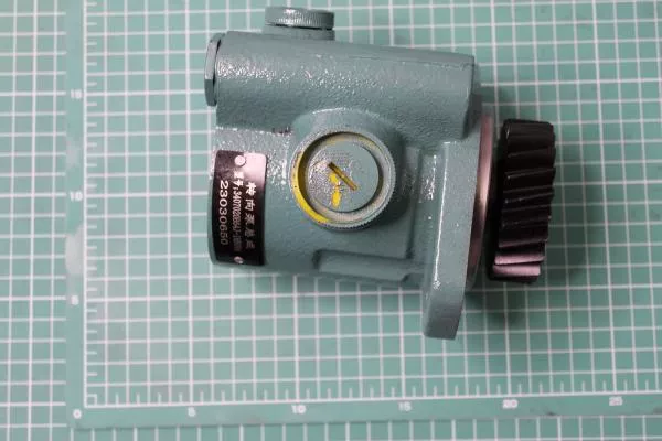 Насос ГУР FAW, J6