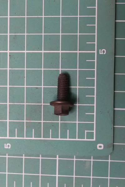 Болт D6, L13, FULLER