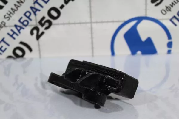 Кронштейн радиатора (R) SHAANXI, X6000