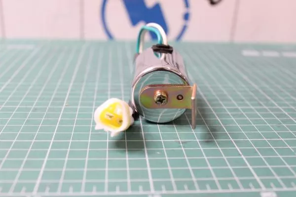 Клапан электромагнитный воздушного сигнала  с датчиком HOWO, A7