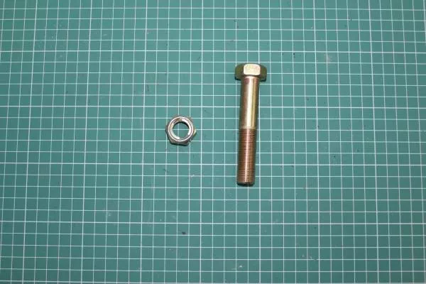 Болт амортизатора подвески D16, L90, (Нижний) HOWO