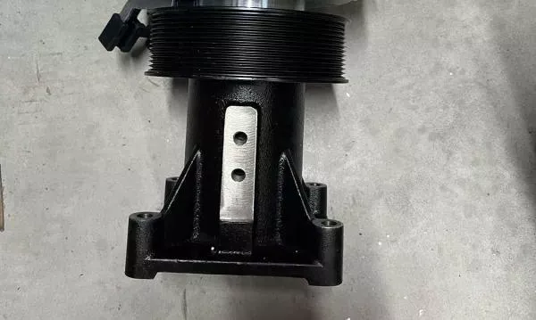 Кронштейн гидромуфты вентилятора (привод) SHAANXI, WP12, WP13