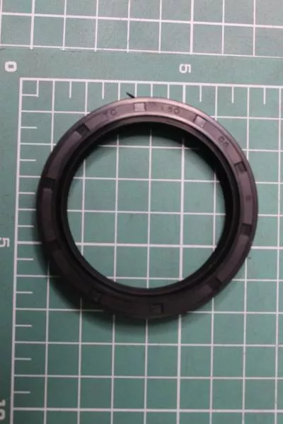 Сальник КОМ (50*65*8) SHAANXI