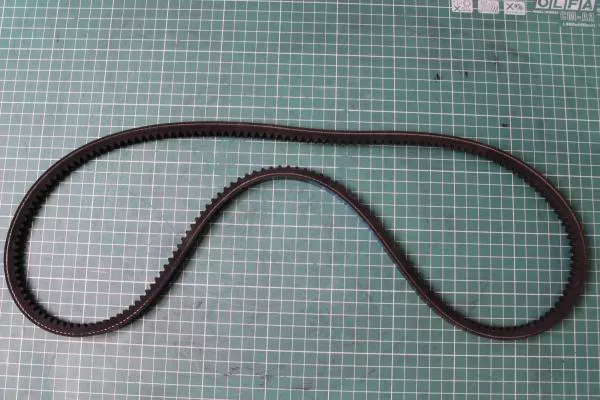 Ремень клиновой (13*1233 генератора) FAW, J6