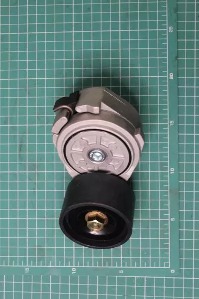 Ролик натяжитель ремня водяного насоса WD12 SHAANXI, (612600061290)