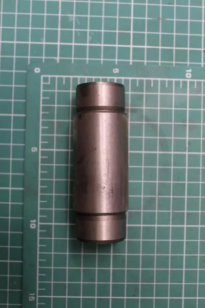 Вал шестерни привода бортового редуктора (31x34,95x32x96) SHAANXI