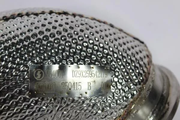 Труба выхлопная (уголок от глушителя) SHAANXI, X6000