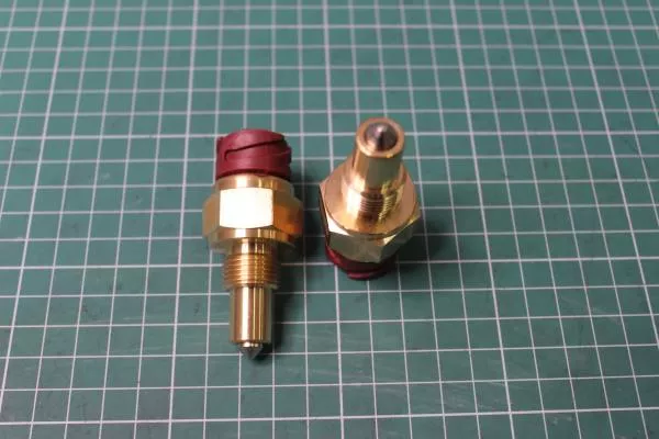 Датчик заднего хода SITRAK, T5G