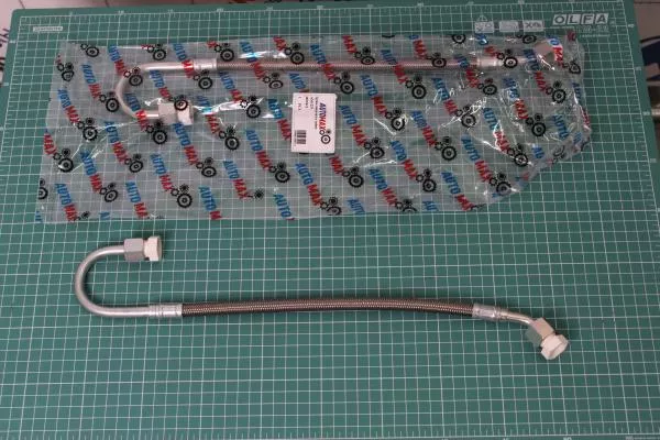 Трубка подвода масла к турбине (с гибким соединением) AUTOMAX, ISM11, (AM1229)