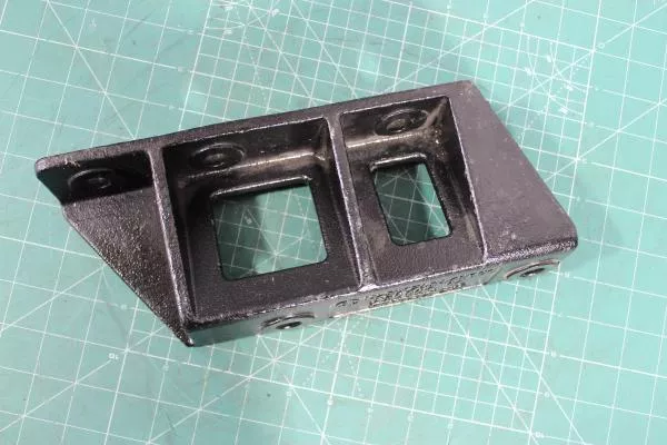 Кронштейн глушителя (Rear) SHAANXI, X6000