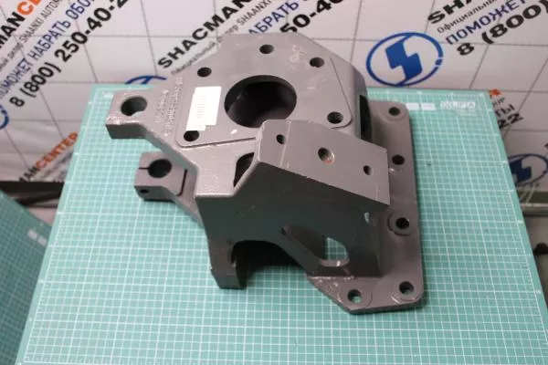 Кронштейн передней рессоры (FR) HOWO, A7