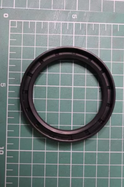 Сальник полуоси D72, H8, (Front, 55*72*8) HOWO