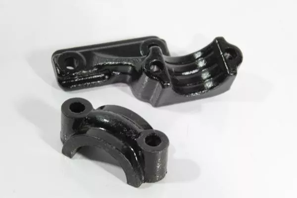 Кронштейн переднего стабилизатора к переднему мосту (L) SHAANXI, X3000, 6X6