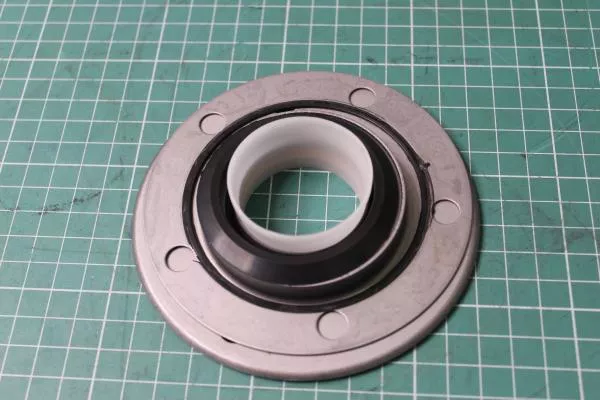 Сальник шкива компрессора CUMMINS, ISM11