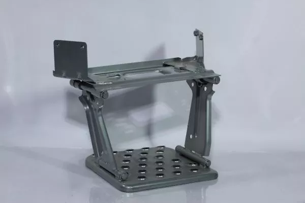 Ступенька нижняя (L, шарнир.) SITRAK, T5G, C7H, C7H MAX