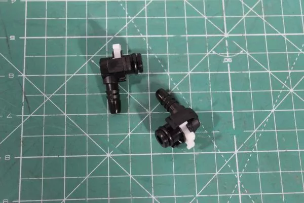 Штуцер воздушной трубки мочевины SHAANXI.