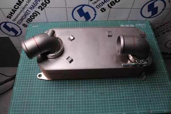 Радиатор масляный ретардера (теплообменник) FULLER, FHB400