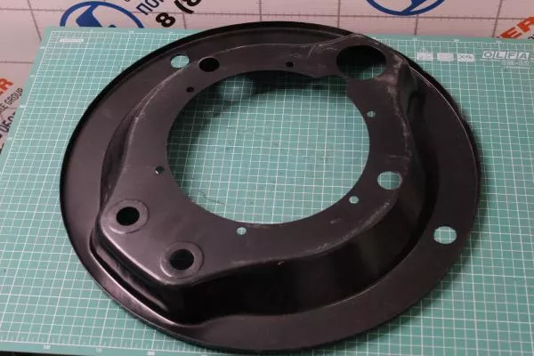 Пыльник задней ступицы (щиток) HOWO