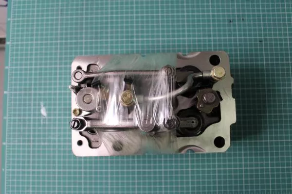 Головка блока цилиндра (в сборе под 6 шпилек, с электромагнитным клапаном) SHAANXI, Евро-5, WP13, (1005544823)