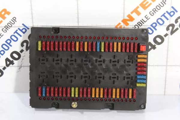 Блок предохранителей в сборе FAW, J6