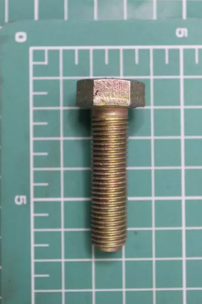 Болт D12, L35, (крепления основной подушки двигателя резьба 1,5) HOWO