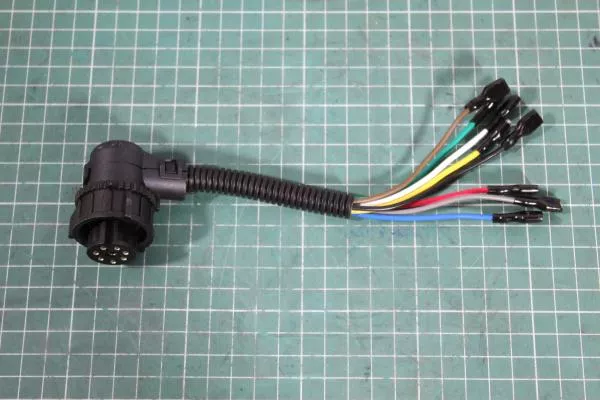 Разъём заднего фонаря (6/8 контактов) КНР