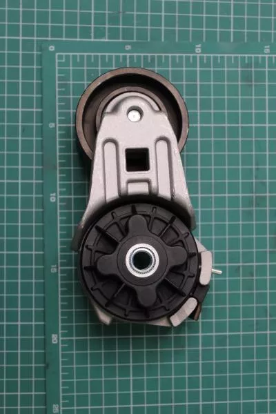 Ролик натяжитель ремня SHAANXI