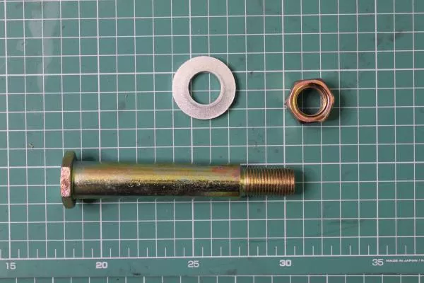 Болт D20, (крепления заднего стабилизатора (с гайкой)) HOWO