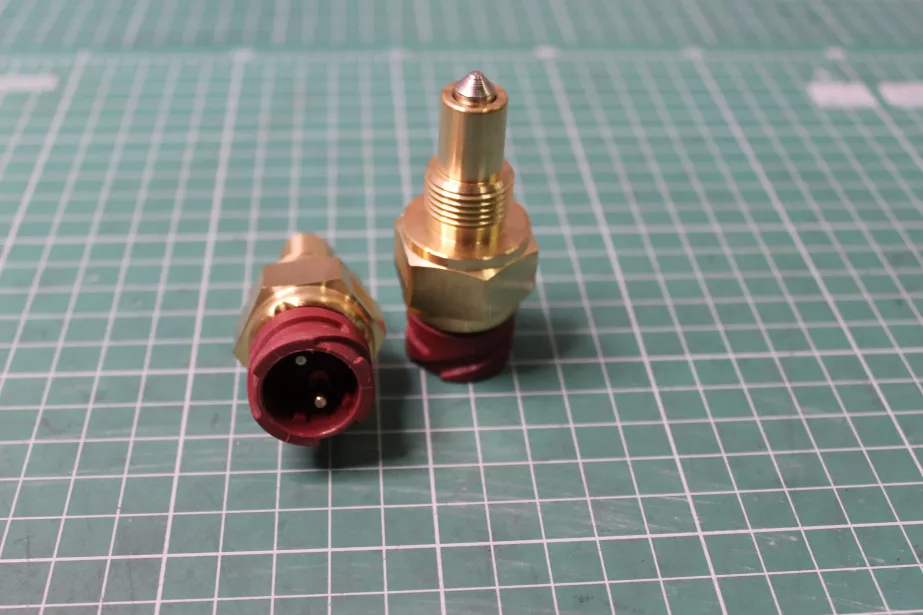 Датчик заднего хода SITRAK, T5G для грузовиков *