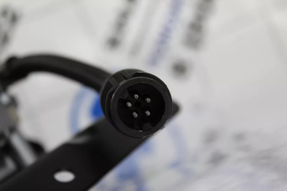 Мотор стеклоочистителя (в сборе с кронштейном) SHAANXI, X3000 для грузовиков *