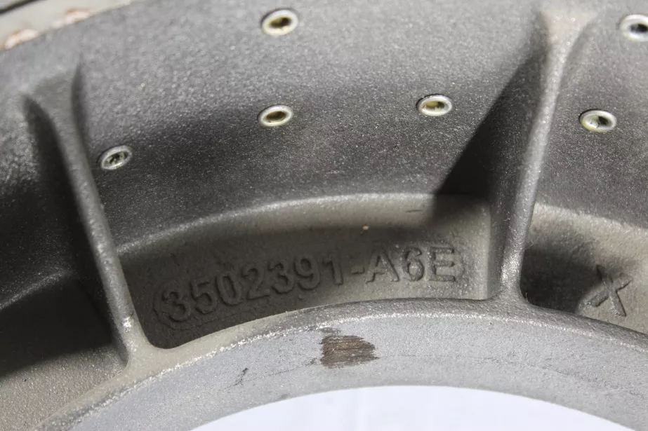 Колодка тормозная (Rear, 30 отверстий) FAW, J6 для грузовиков *