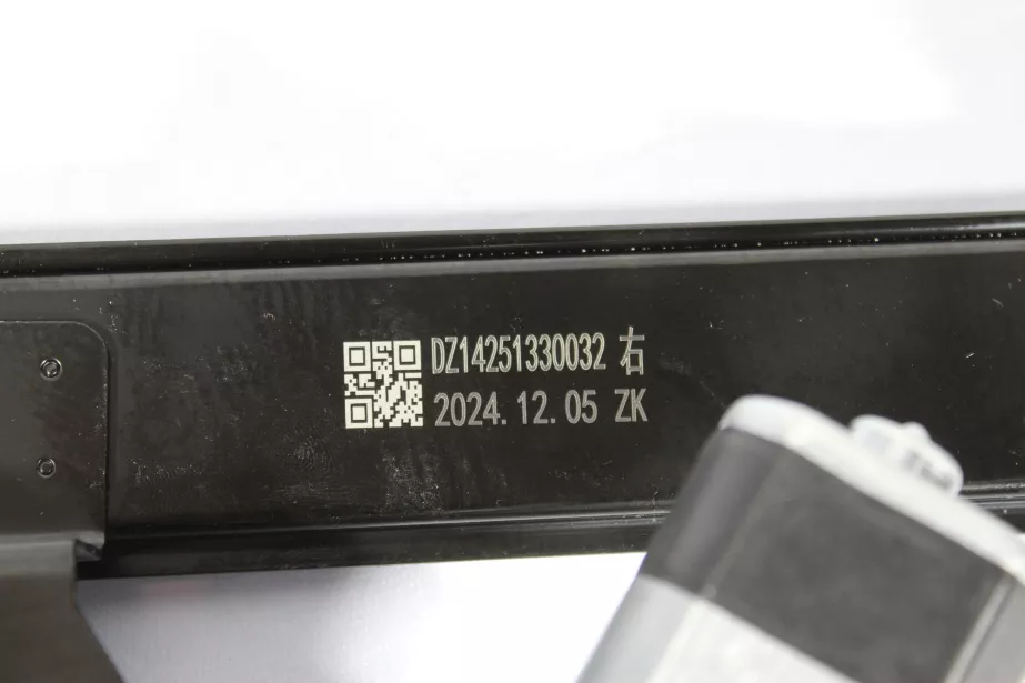 Стеклоподъемник (R) SHAANXI, X3000. для грузовиков *