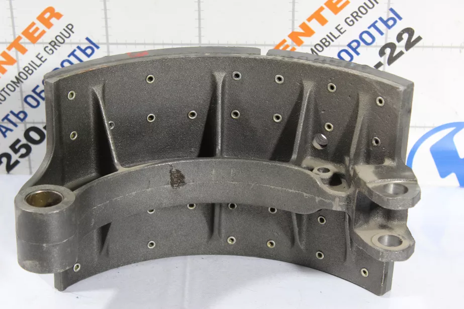 Колодка тормозная (Rear, 30 отверстий) FAW, J6 для грузовиков *