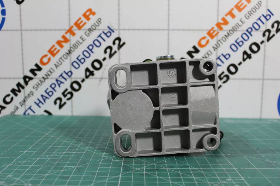 Кронштейн топливного фильтра грубой очистки PL420 (с электронасосом и подогревом) SHAANXI, Евро-5 для грузовиков *