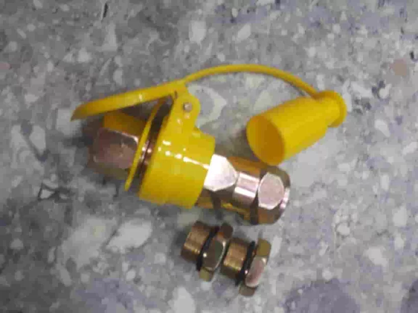 Муфта разрывная (Желтый, евроразъём) SHAANXI для грузовиков *