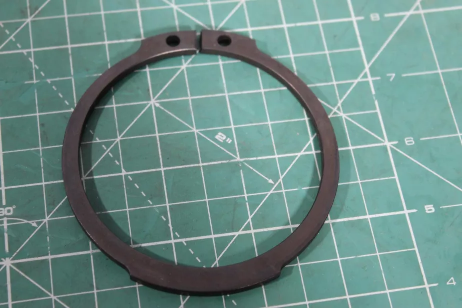 Кольцо стопорное T.4,00 SHAANXI, ZF, (0730501598) для грузовиков *