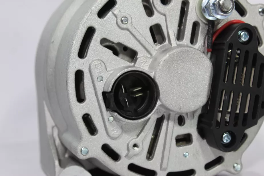 Генератор (под клиновой ремень) FAW, J6 для грузовиков *