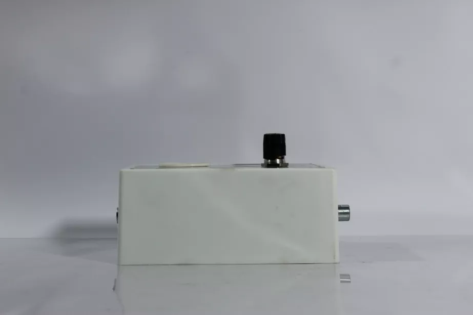 Кран воздушный 3-х ходовой (с манометром, для промывки емкости) SHAANXI, F3000, X3000 для грузовиков *